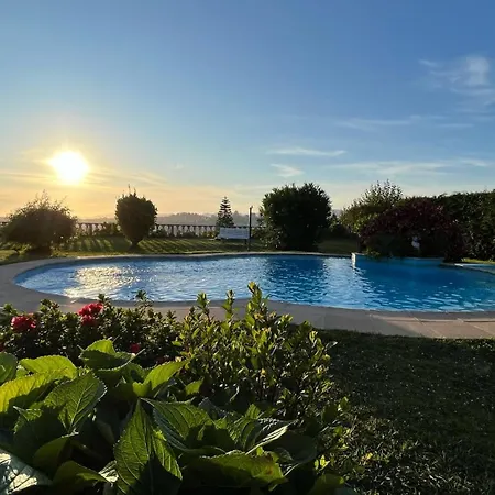 Con Piscina Y 2000 M De Jardin * Vigo