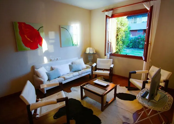 Con Piscina Y 2000 M De Jardin